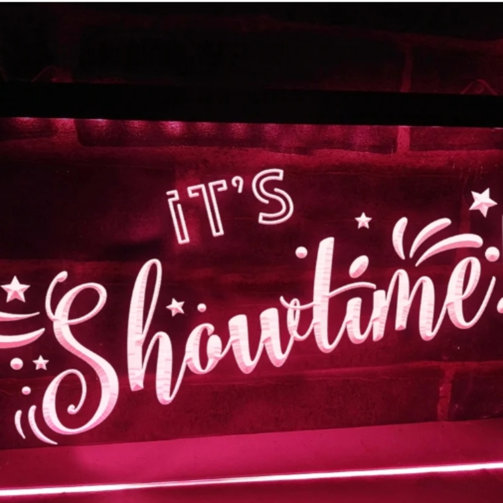 'It's Showtime'  My Live Show Notification Flyer!